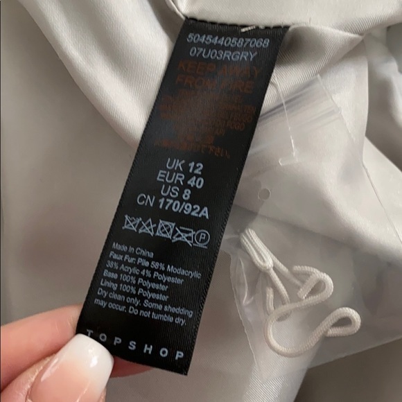 TOPSHOP GREY TIPPED FAUX FUR COAT NWT - Picture 11 of 12